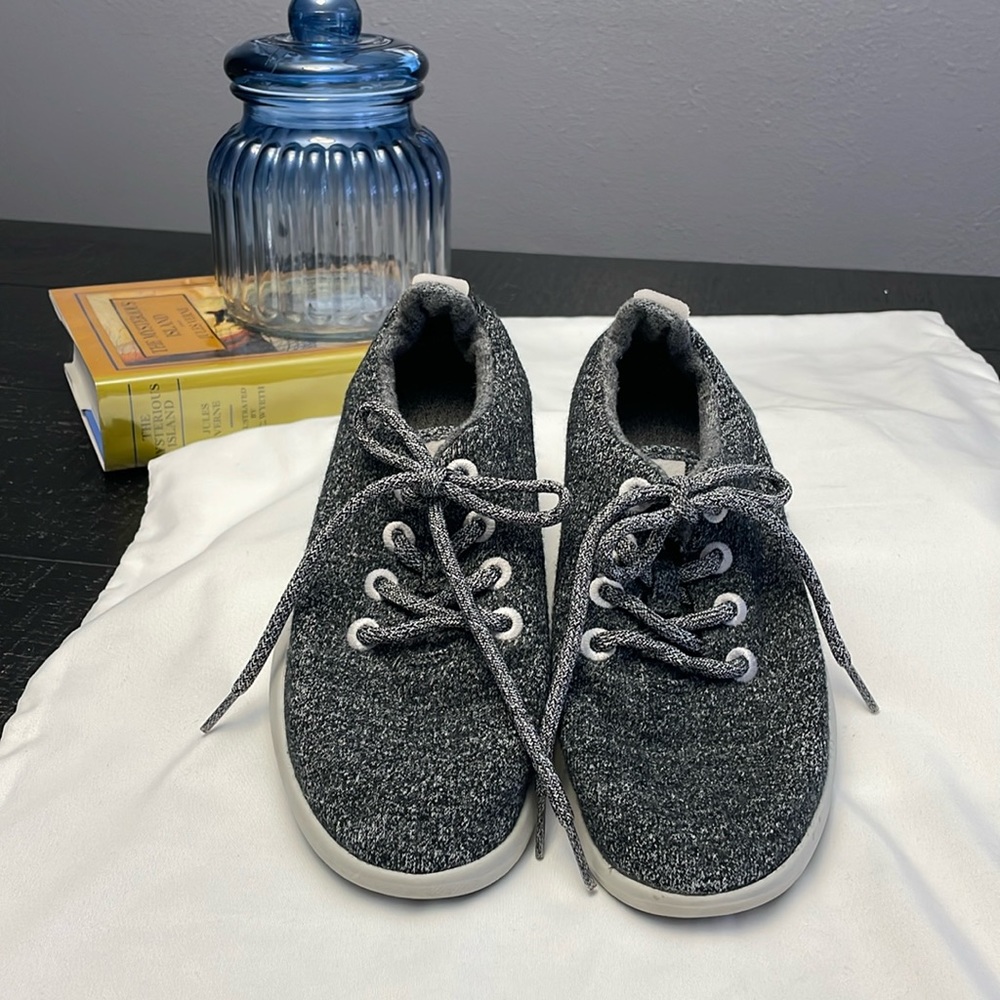 Women’s Allbirds Wool Runners Size 7 Charcoal Sneakers VGUC